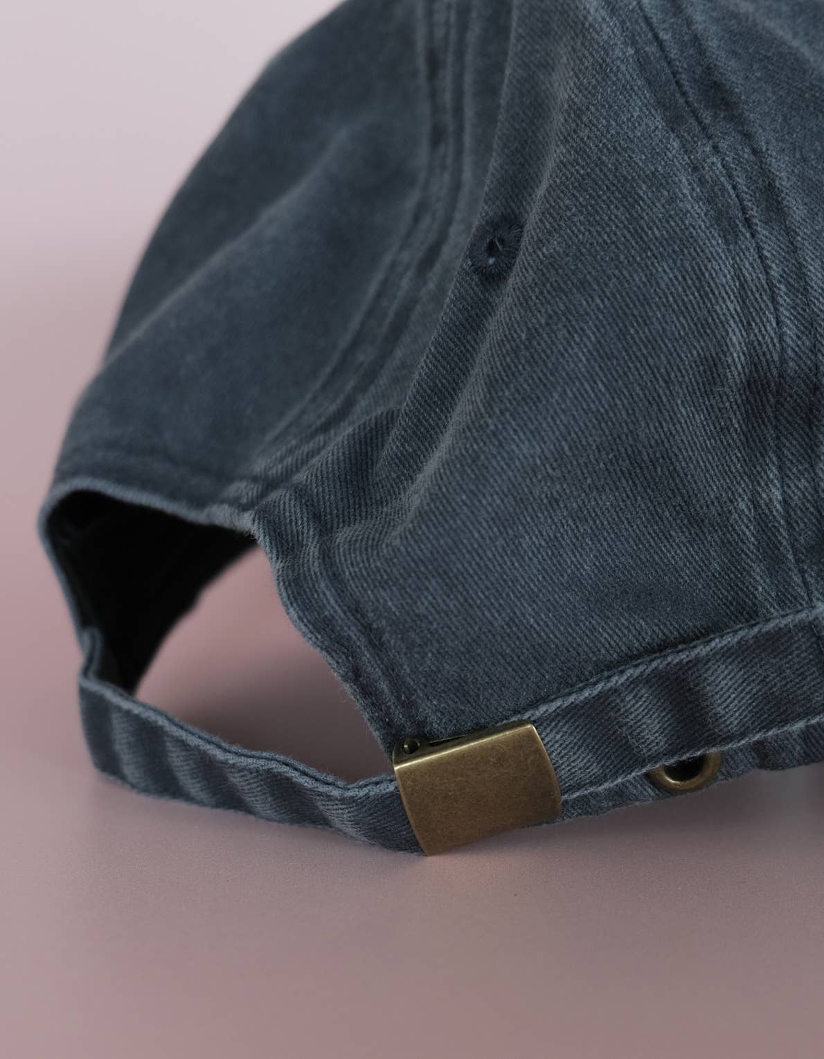Embroidered Hat | Oyster, Washed Navy Color