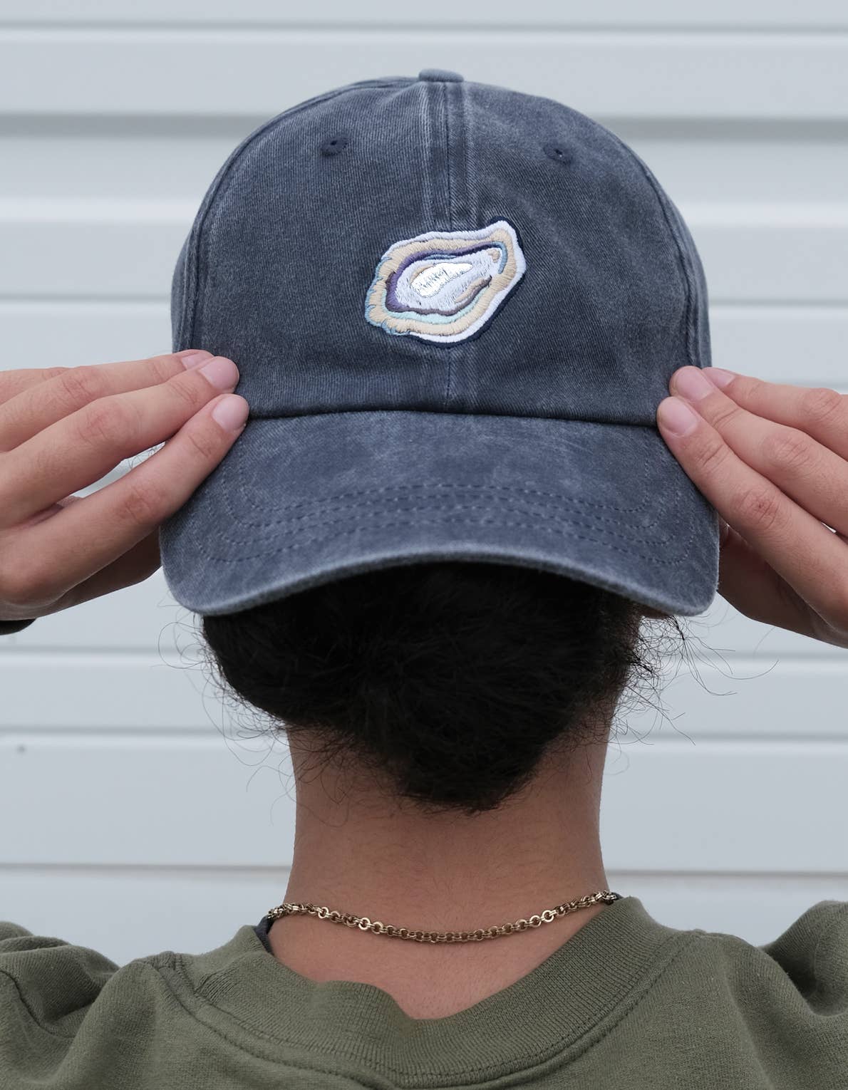 Embroidered Hat | Oyster, Washed Navy Color