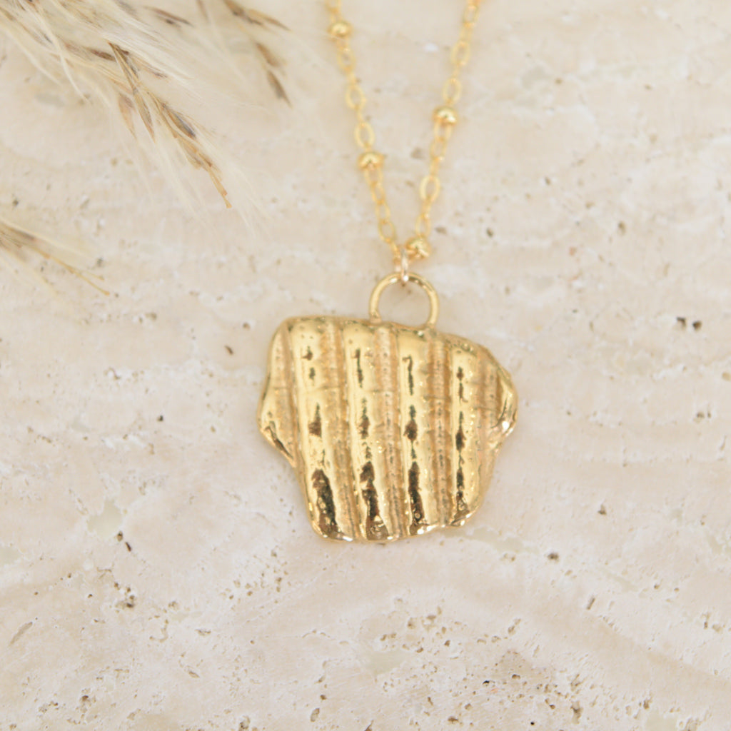 The Fragment Necklace